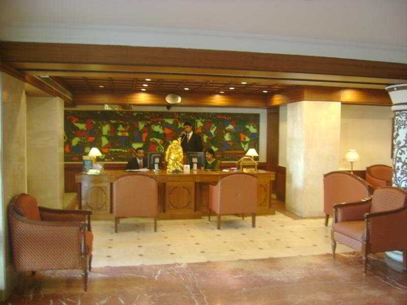Gokulam Park Hotel&Convention Centre Kochi Buitenkant foto